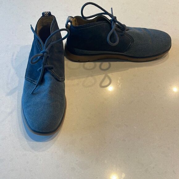 Ugg men’s size 8 treadlite by  Ugg boots blue great condition cloth and suede. main image 7